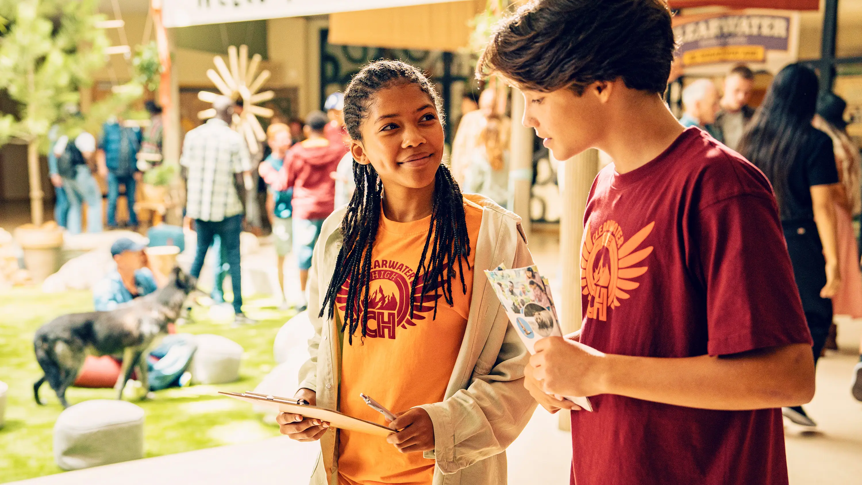 Bild aus dem Film: Paar küssend umschlungen in der Badewanne
